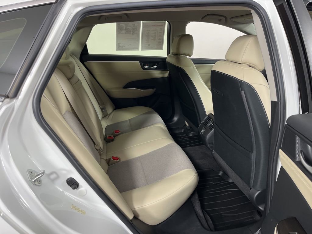 Certified 2018 Honda Clarity Plug-In Hybrid image 7