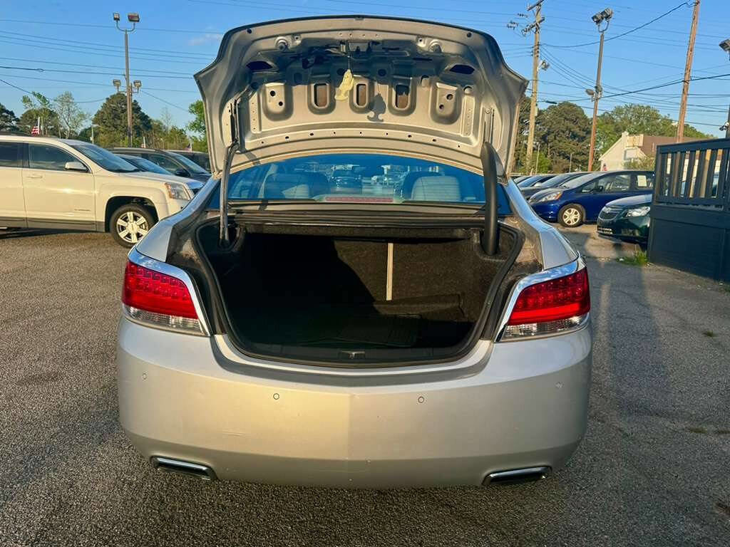 Used 2012 Buick LaCrosse Premium image 4