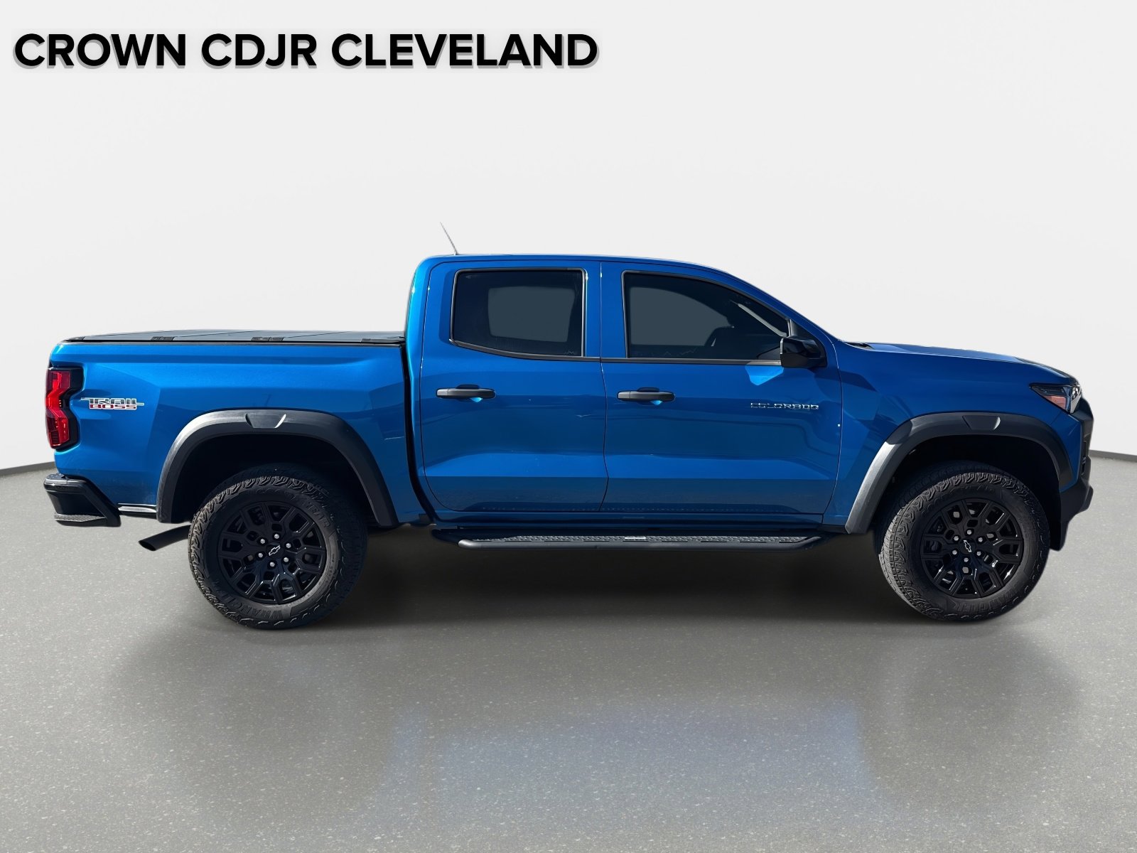 Used 2023 Chevrolet Colorado Trail Boss image 3