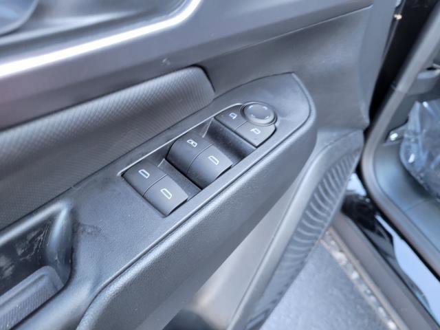 New 2025 Chevrolet Equinox EV RS image 17