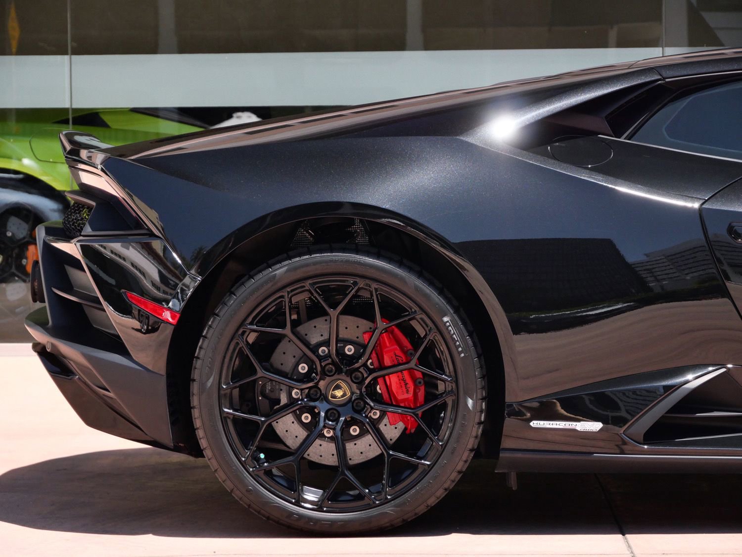 Used 2023 Lamborghini Huracan EVO RWD image 13