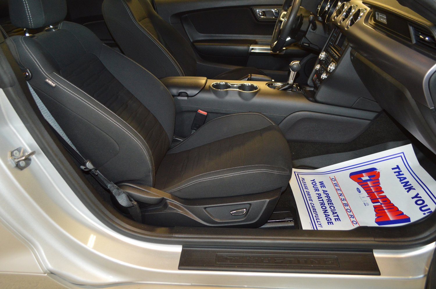 Used 2016 Ford Mustang EcoBoost image 11