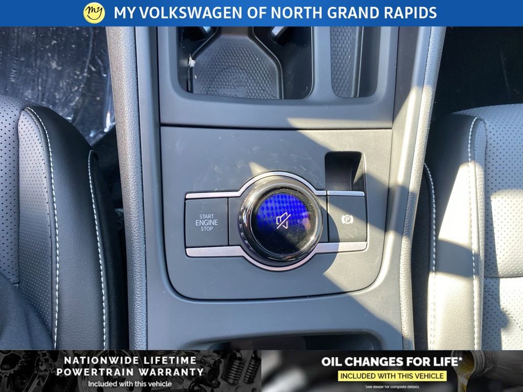 New 2026 Volkswagen Tiguan SE R-Line image 14