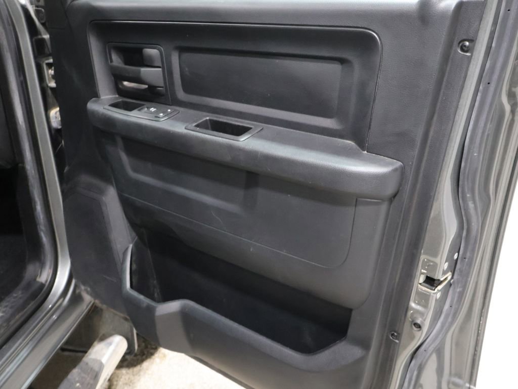 Used 2013 RAM 2500 Tradesman w/ Chrome Appearance Group image 24