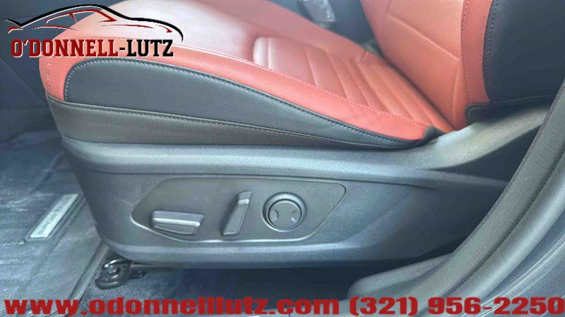 Used 2025 Kia Sportage SX Prestige image 12