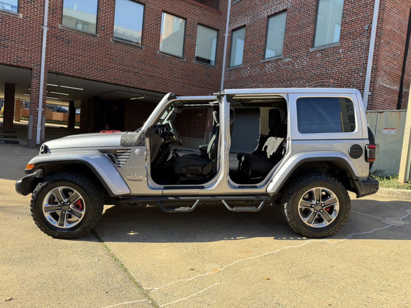 Used 2019 Jeep Wrangler Unlimited Sahara w/ Cold Weather Group image 10