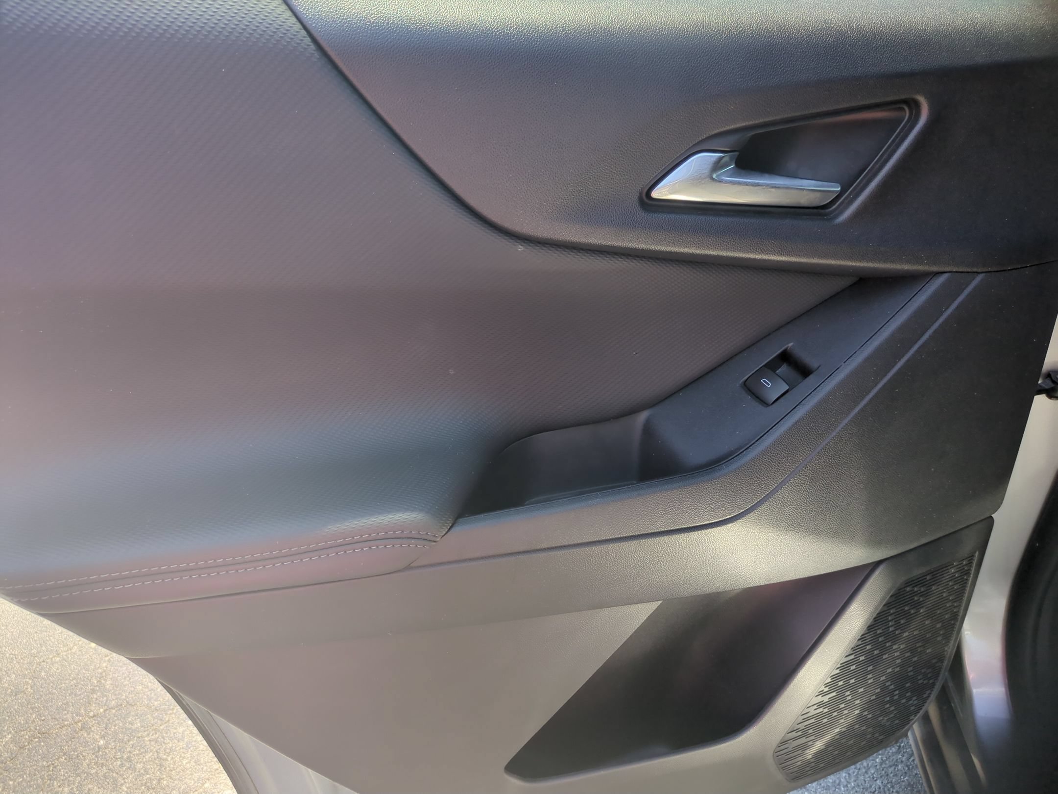 Used 2026 Chevrolet Equinox LT FWD image 27