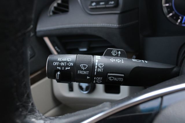 Used 2020 Cadillac Escalade ESV Luxury RWD image 14