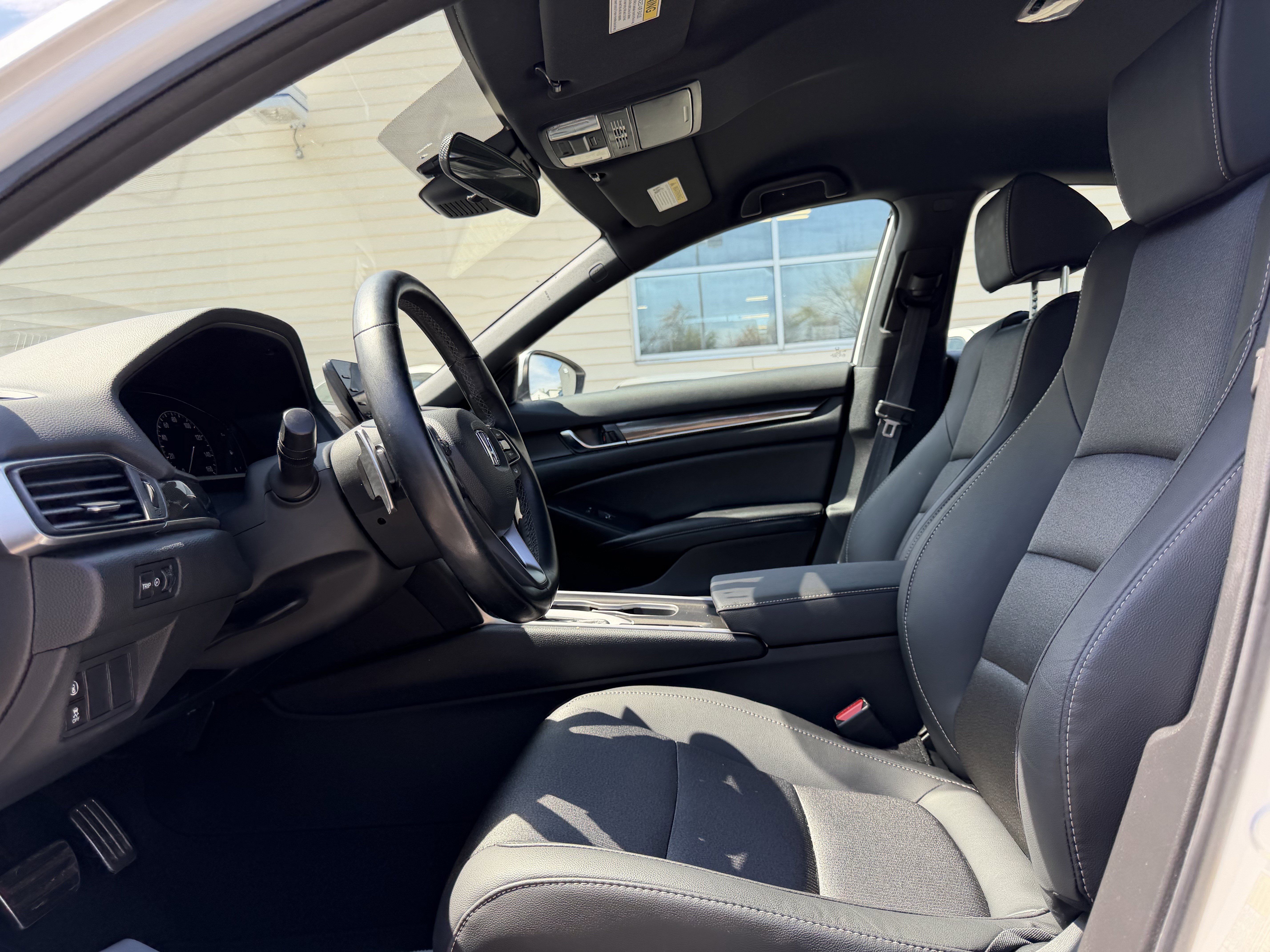 Used 2020 Honda Accord Sport image 12