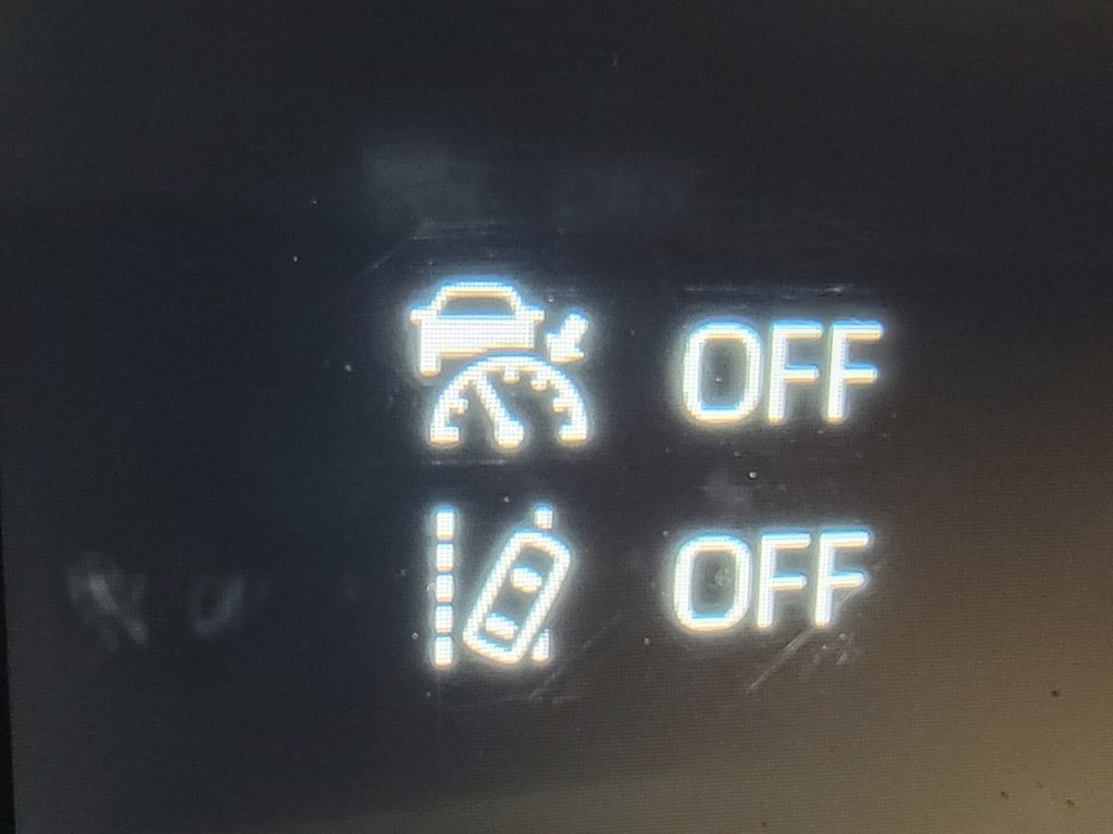 Used 2022 Toyota RAV4 XLE Premium AWD/4WD image 22