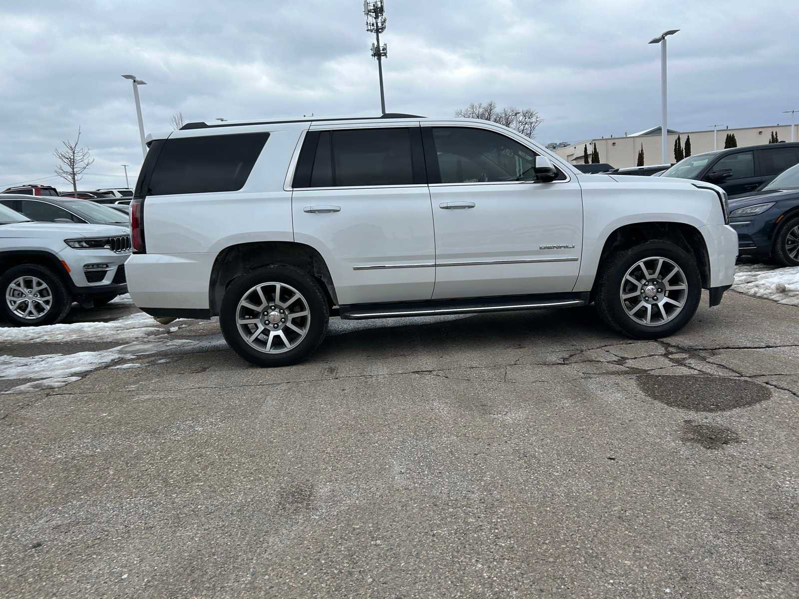 Used 2017 GMC Yukon Denali w/ Open Road Package image 16