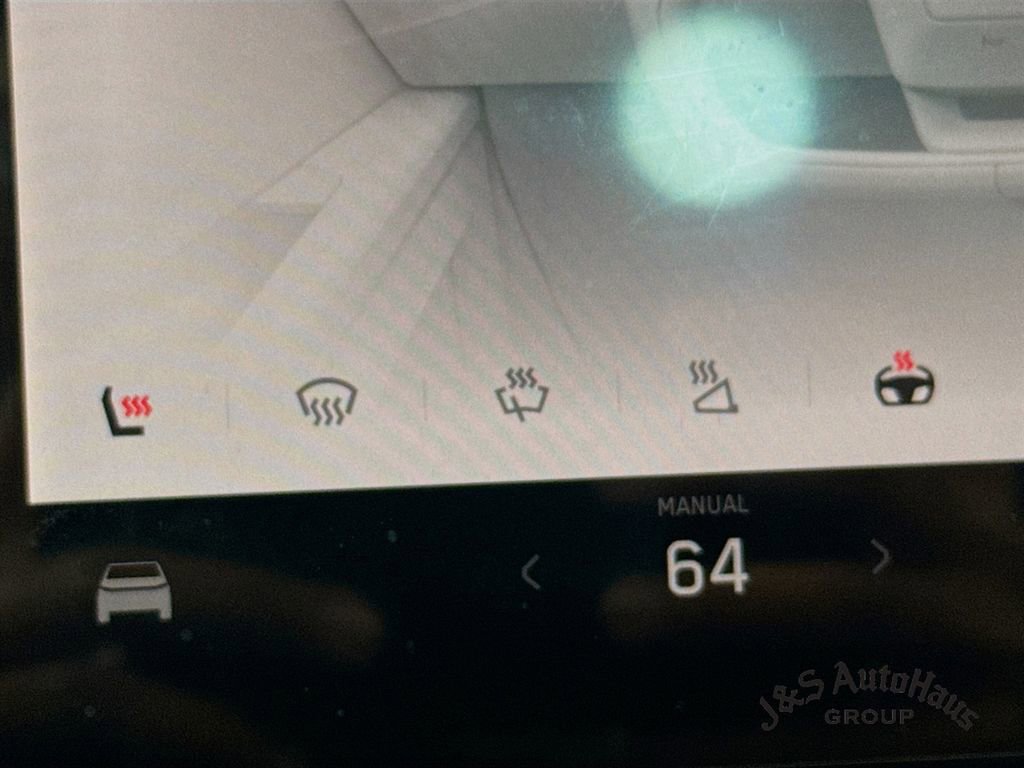 Used 2024 Tesla Cybertruck AWD Crew Cab image 25