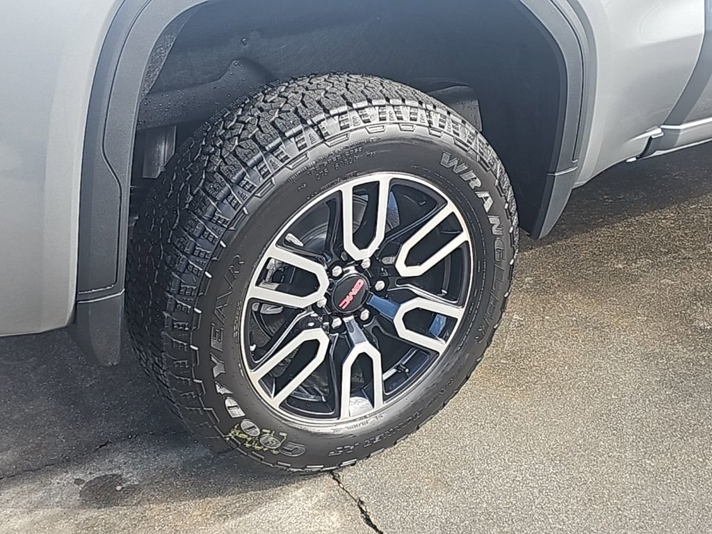 New 2026 GMC Sierra 1500 AT4 w/ Technology Package image 8
