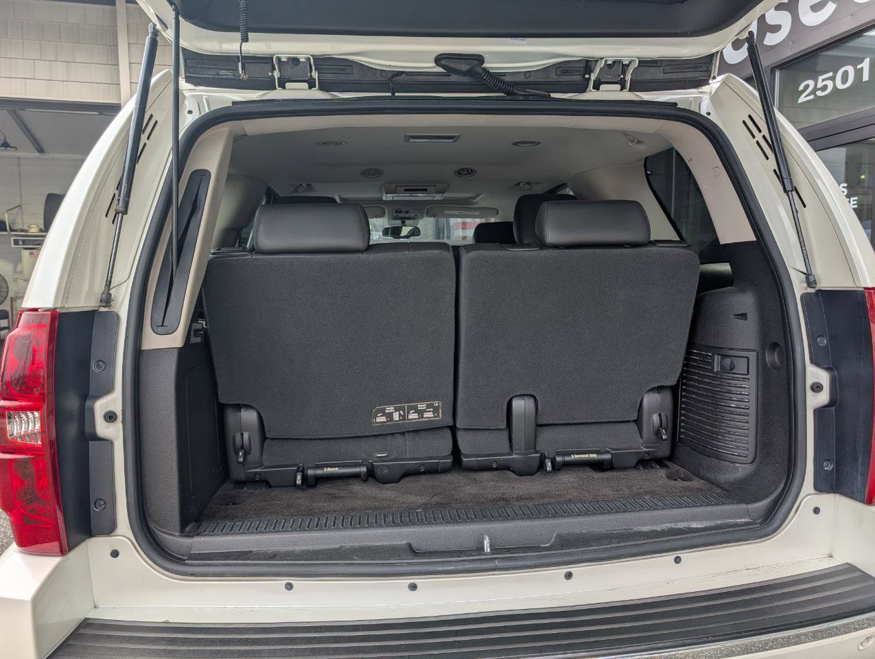 Used 2012 Chevrolet Tahoe LTZ image 26