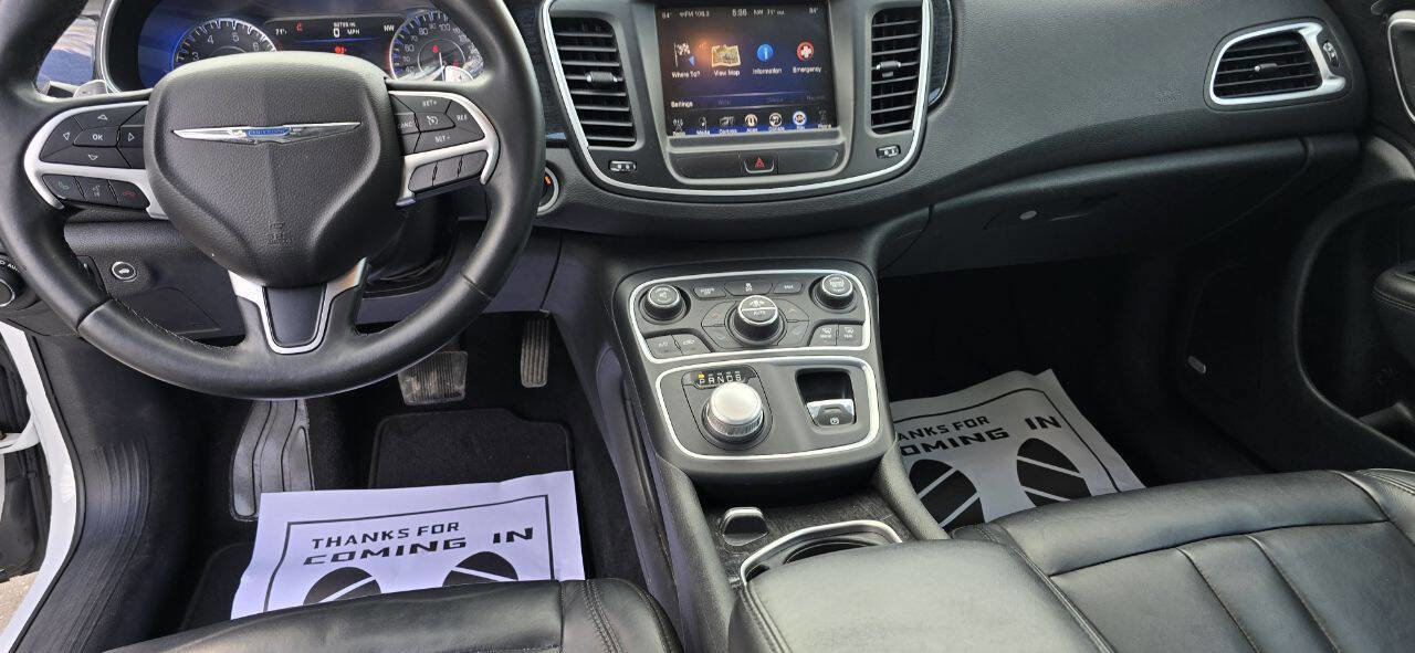 Used 2015 Chrysler 200 C w/ Navigation & Sound Group I image 17