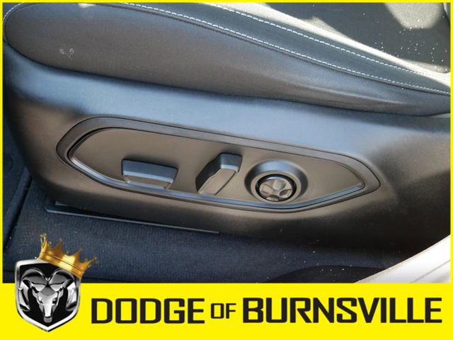 Used 2023 Jeep Grand Cherokee L Laredo AWD/4WD image 18
