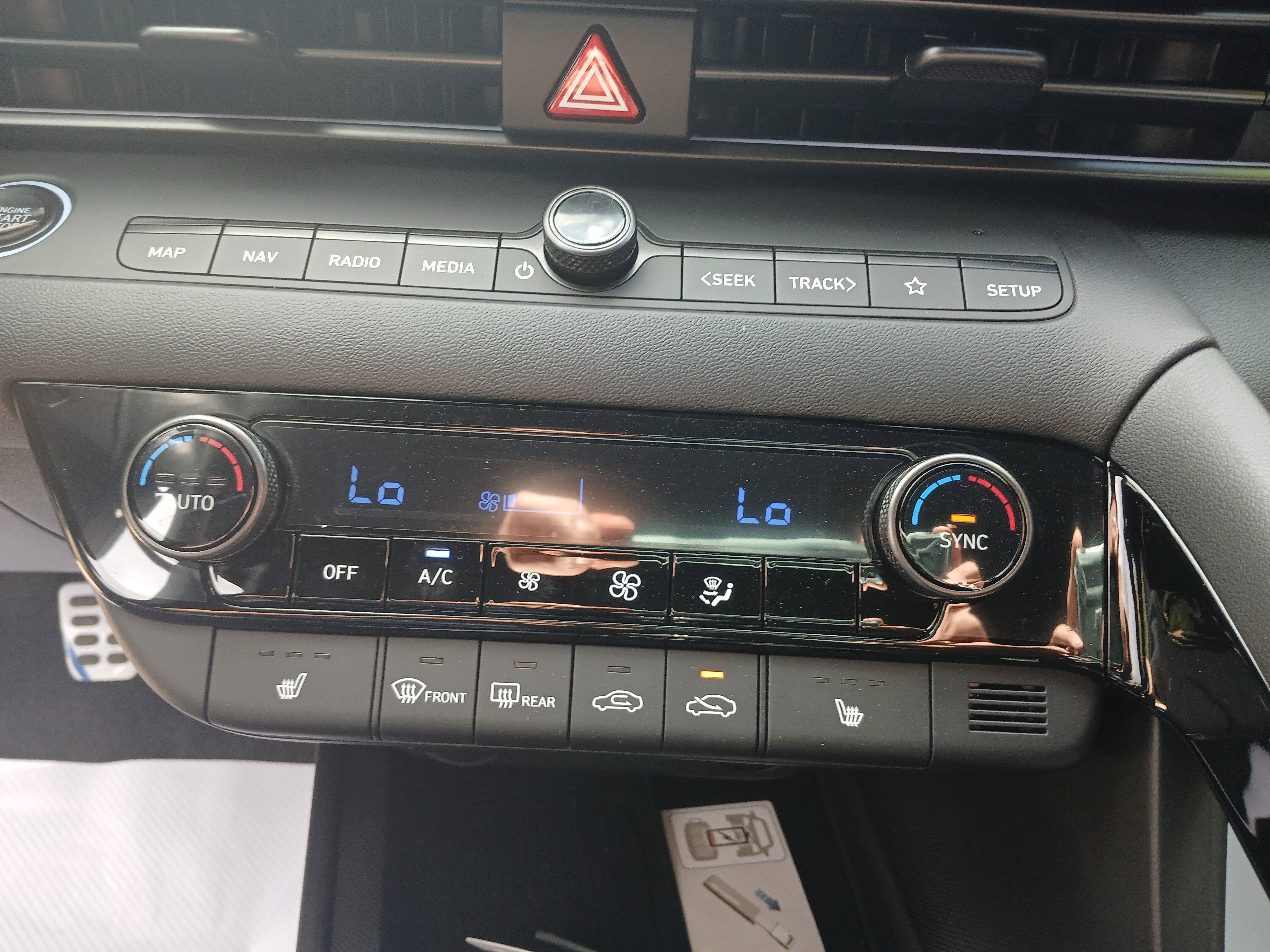 New 2025 Hyundai Elantra N image 24