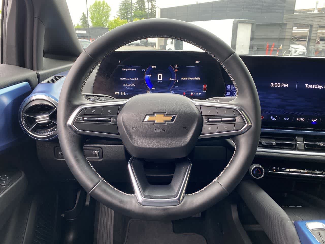 Used 2025 Chevrolet Equinox EV LT w/ Convenience Package FWD image 19