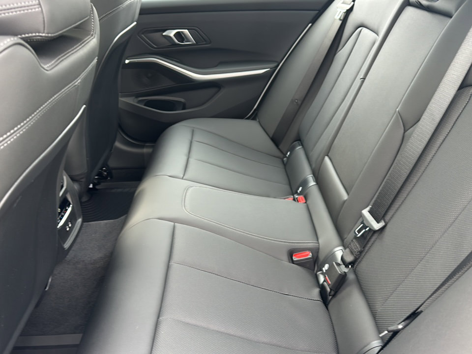 New 2026 BMW 330i Sedan w/ M Sport Package image 16