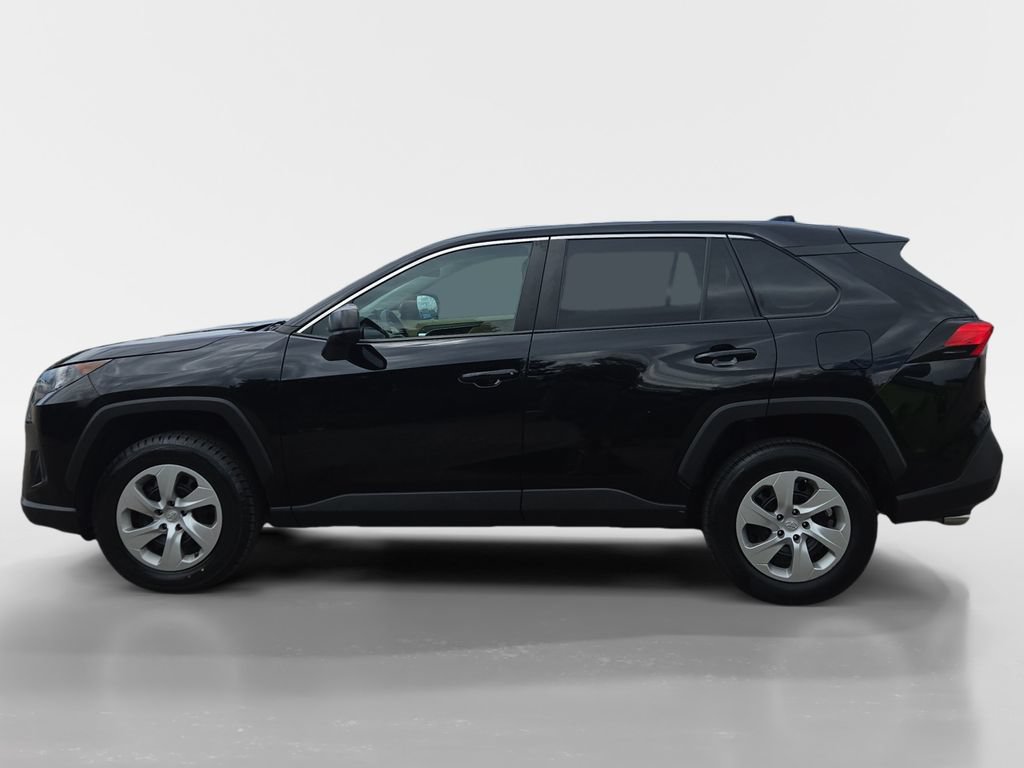 Used 2022 Toyota RAV4 LE AWD/4WD video 2