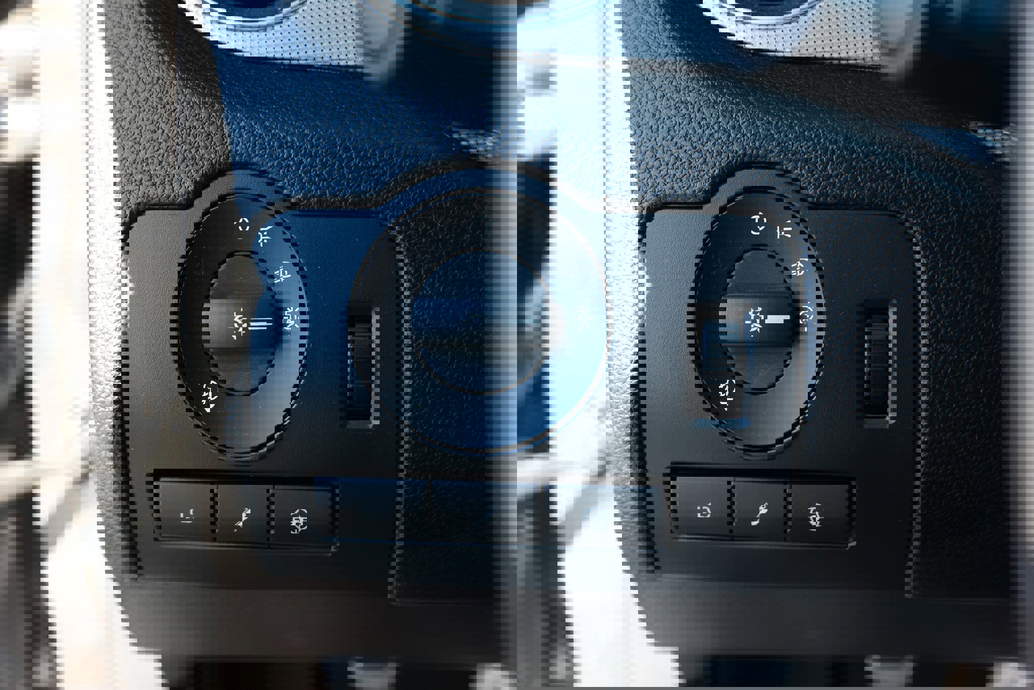 Used 2014 Ford Mustang Shelby GT500 w/ Equipment Group 821A image 53