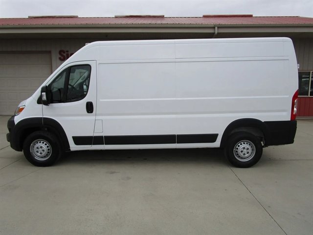 Used 2025 RAM ProMaster 2500 w/ Convenience Group image 2