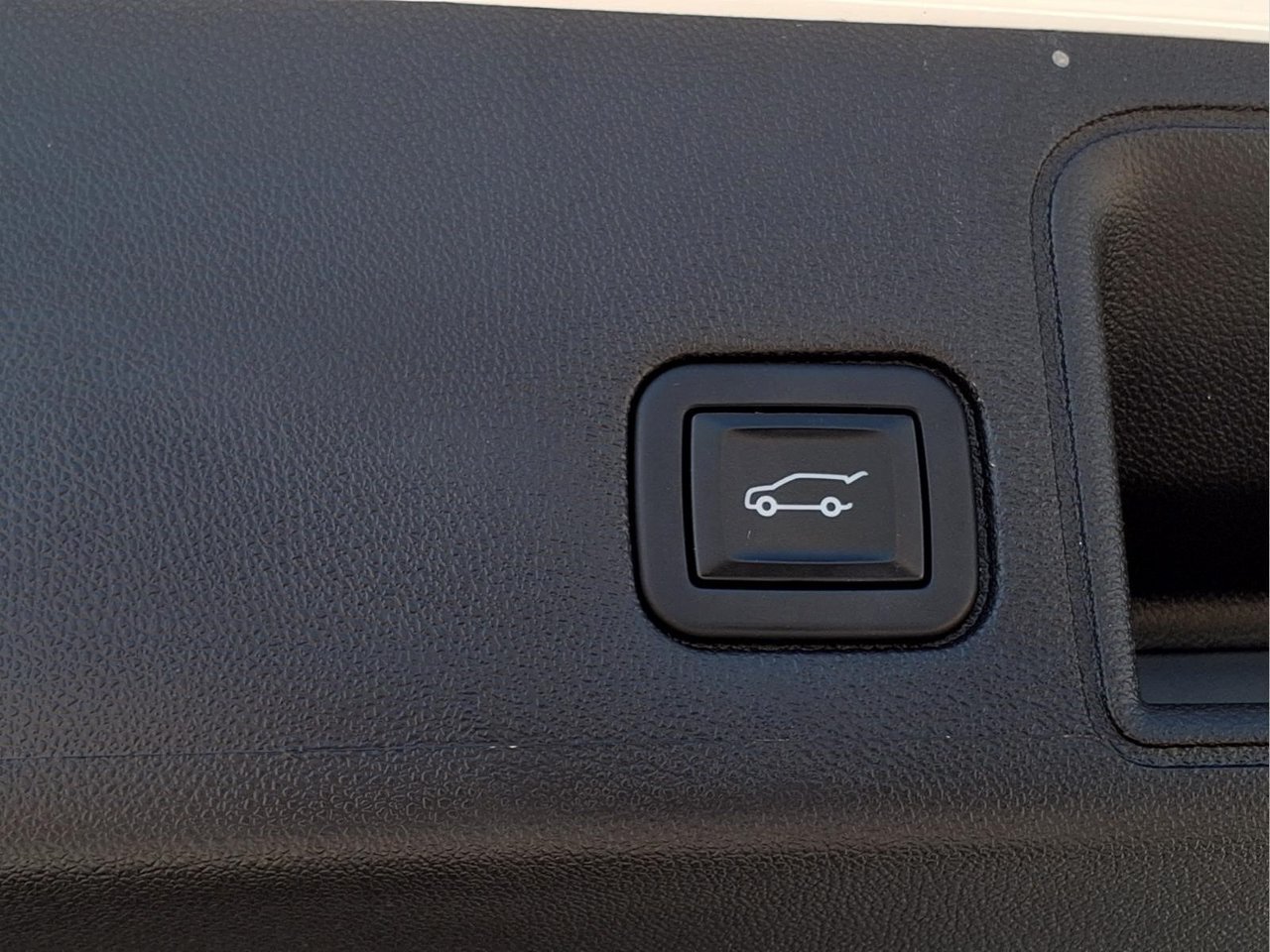 Used 2022 GMC Terrain SLT AWD/4WD image 6