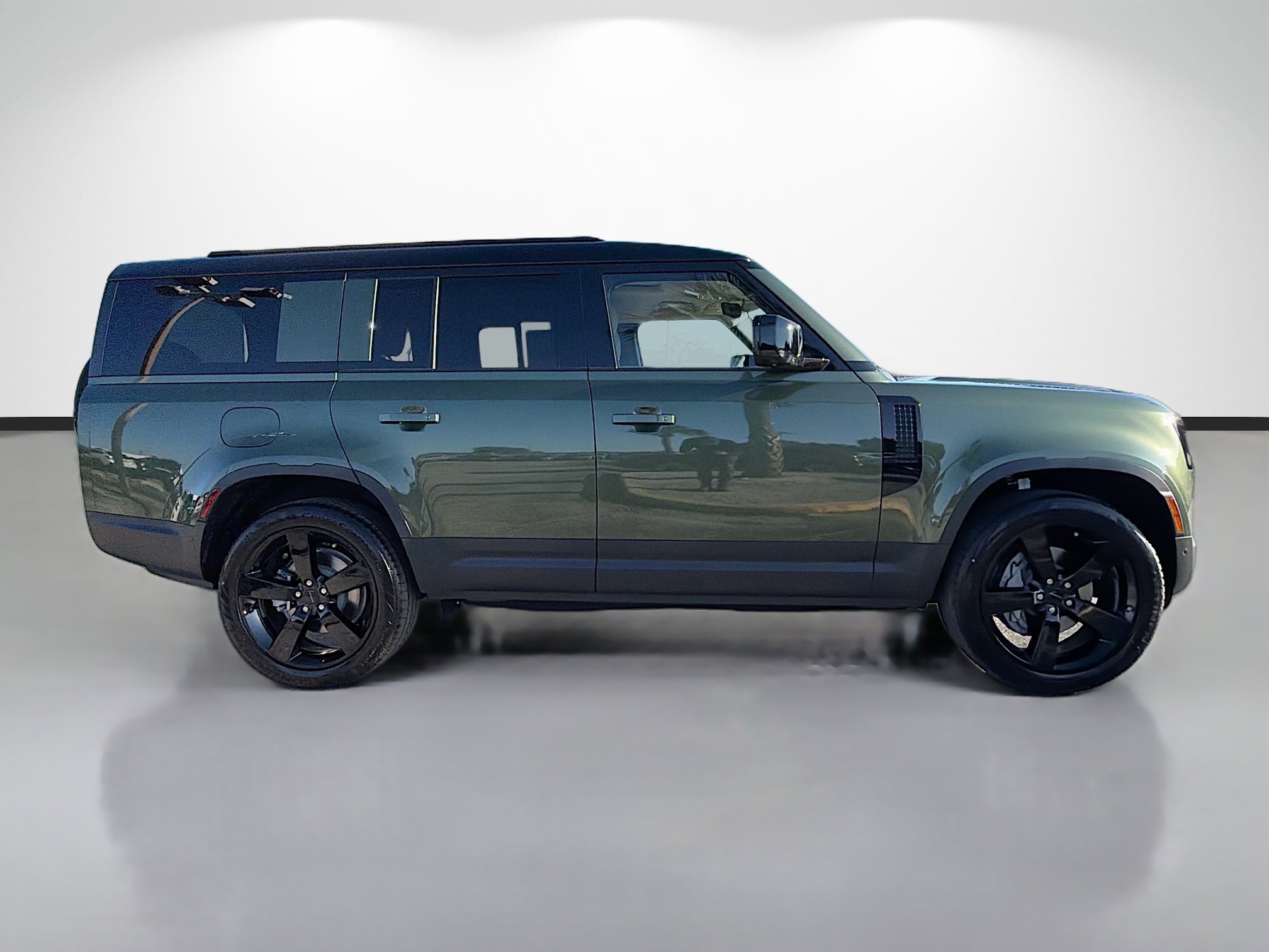New 2026 Land Rover Defender 130 S AWD/4WD image 5