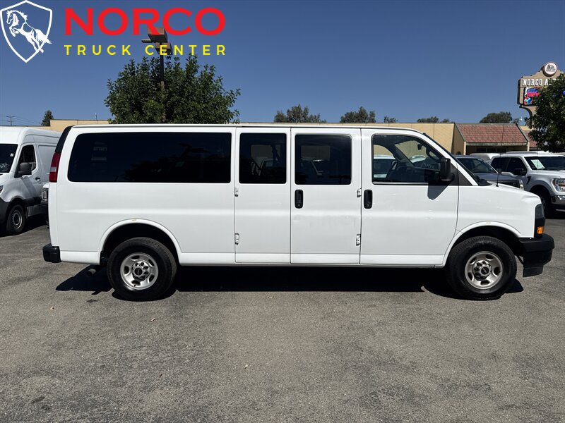 Used 2023 GMC Savana 3500 LS RWD image 1