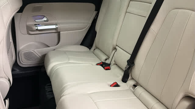 New 2026 Mercedes-Benz GLB 250 4MATIC image 33