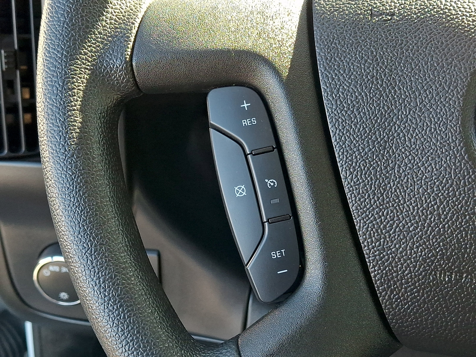 Used 2025 GMC Savana 3500 LT w/ LT Preferred Equipment Group RWD image 20