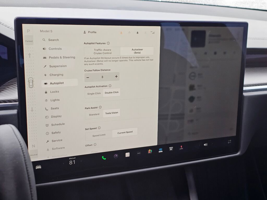 Used 2021 Tesla Model S Plaid image 32