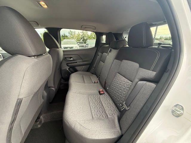 New 2025 Nissan Kicks SV image 12