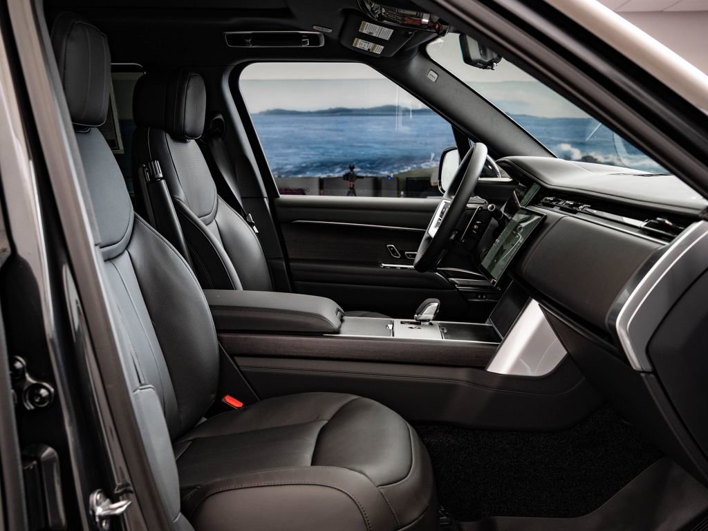 New 2026 Land Rover Range Rover Long Wheelbase SE AWD/4WD image 26