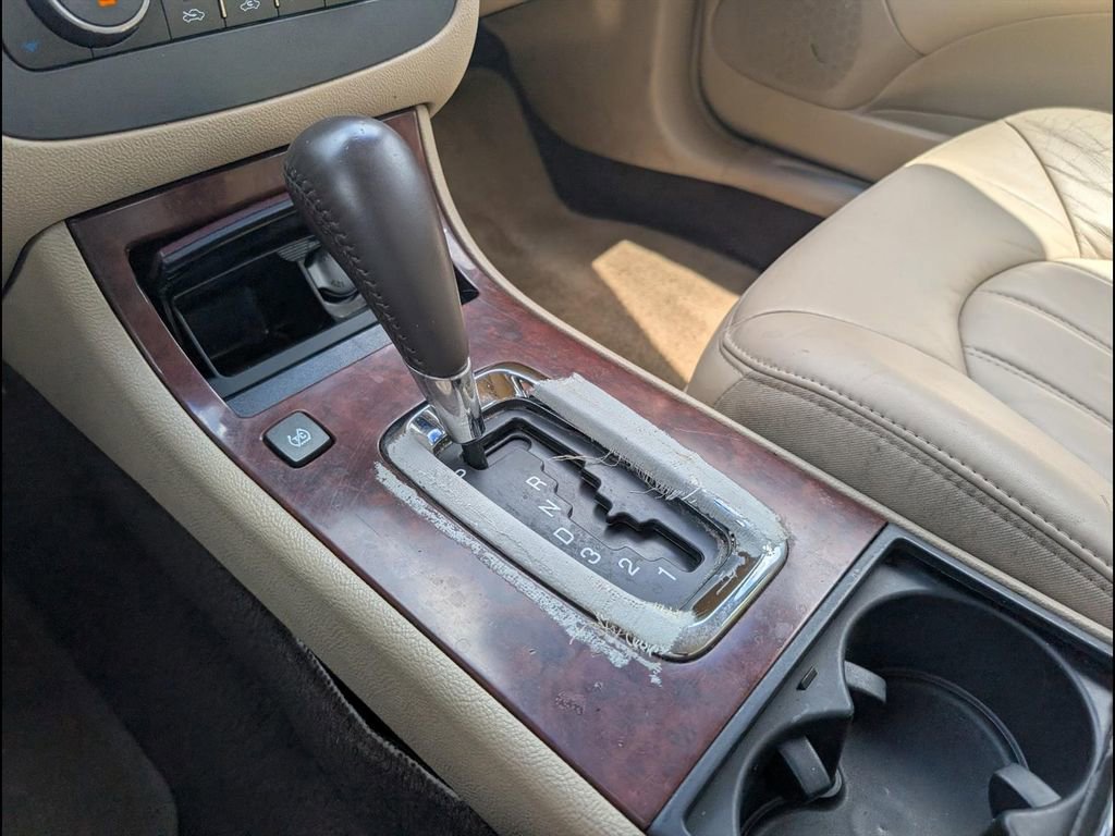 Used 2007 Buick Lucerne CXL w/ Luxury Package FWD image 19
