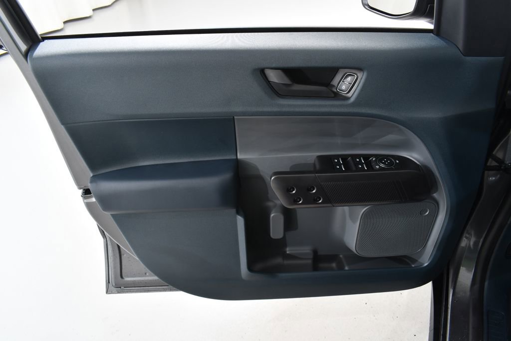 New 2025 Ford Maverick XLT w/ Equipment Group 301A image 26