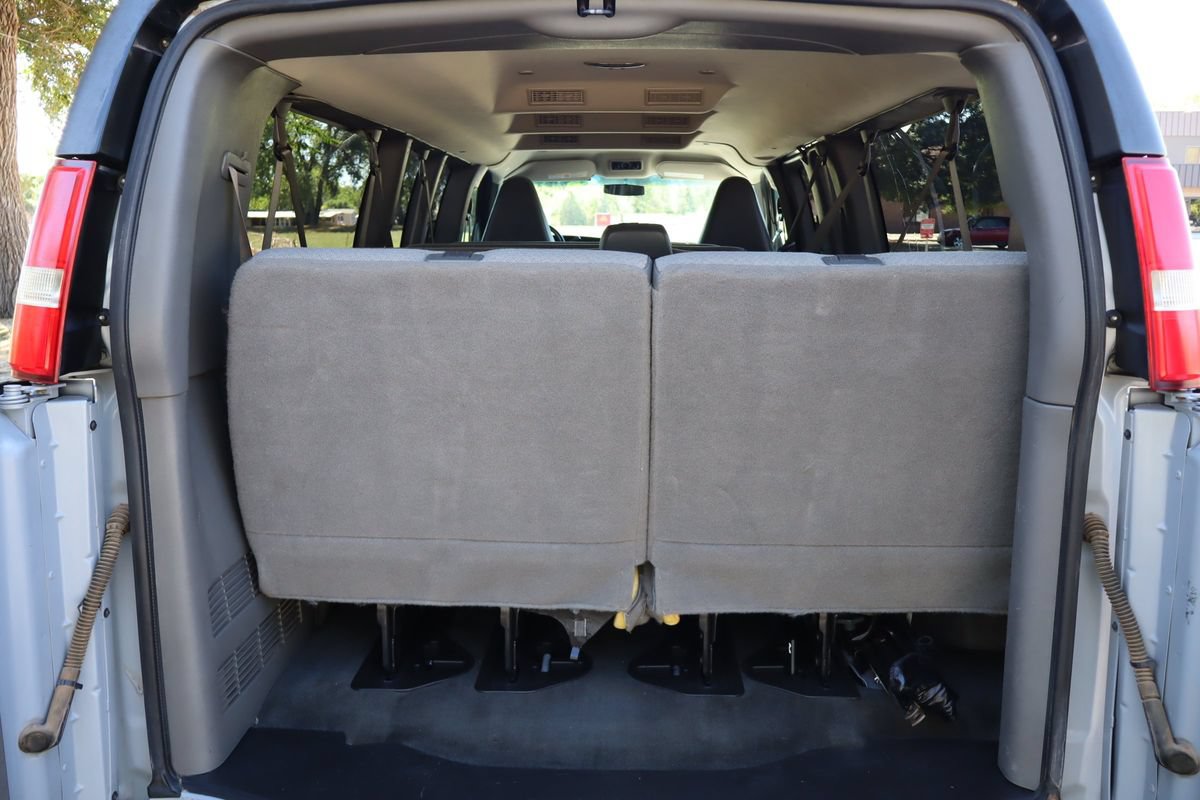 Used 2016 Chevrolet Express 3500 LT w/ LT Preferred Equipment Group RWD image 14