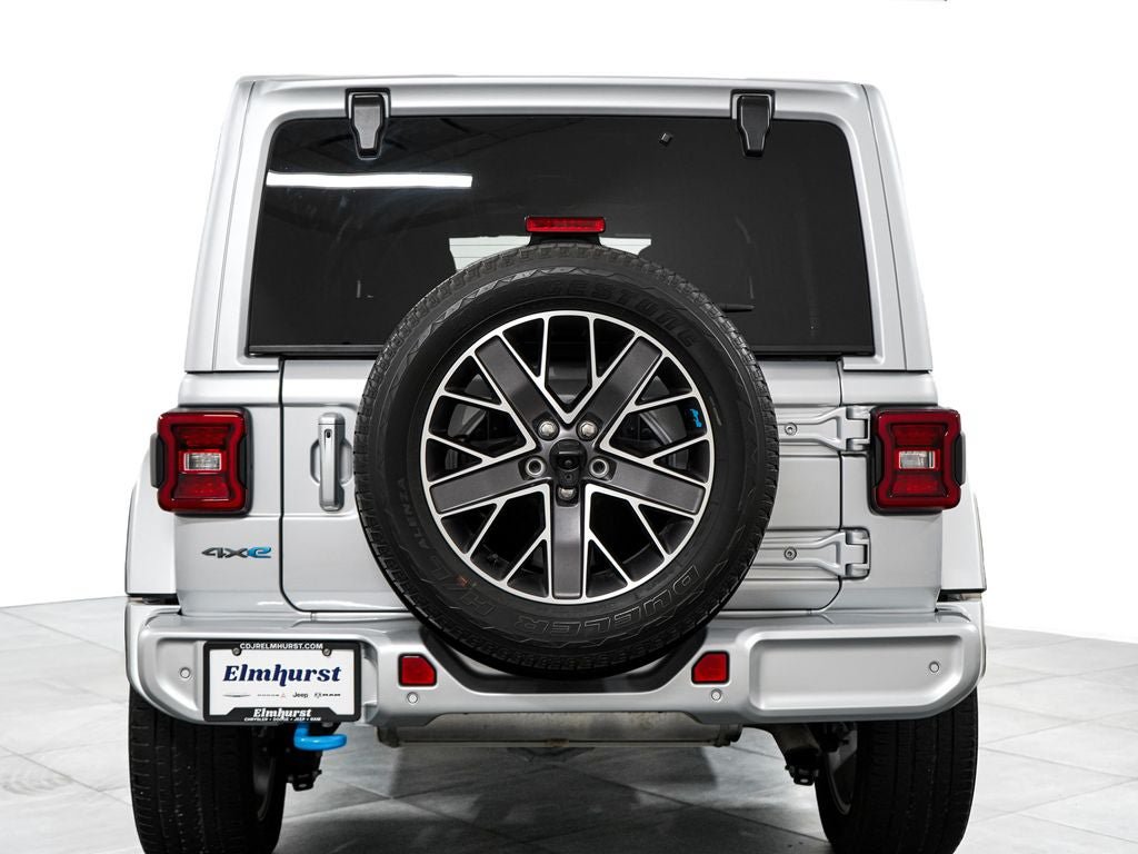 Used 2023 Jeep Wrangler Unlimited Sahara AWD/4WD image 6