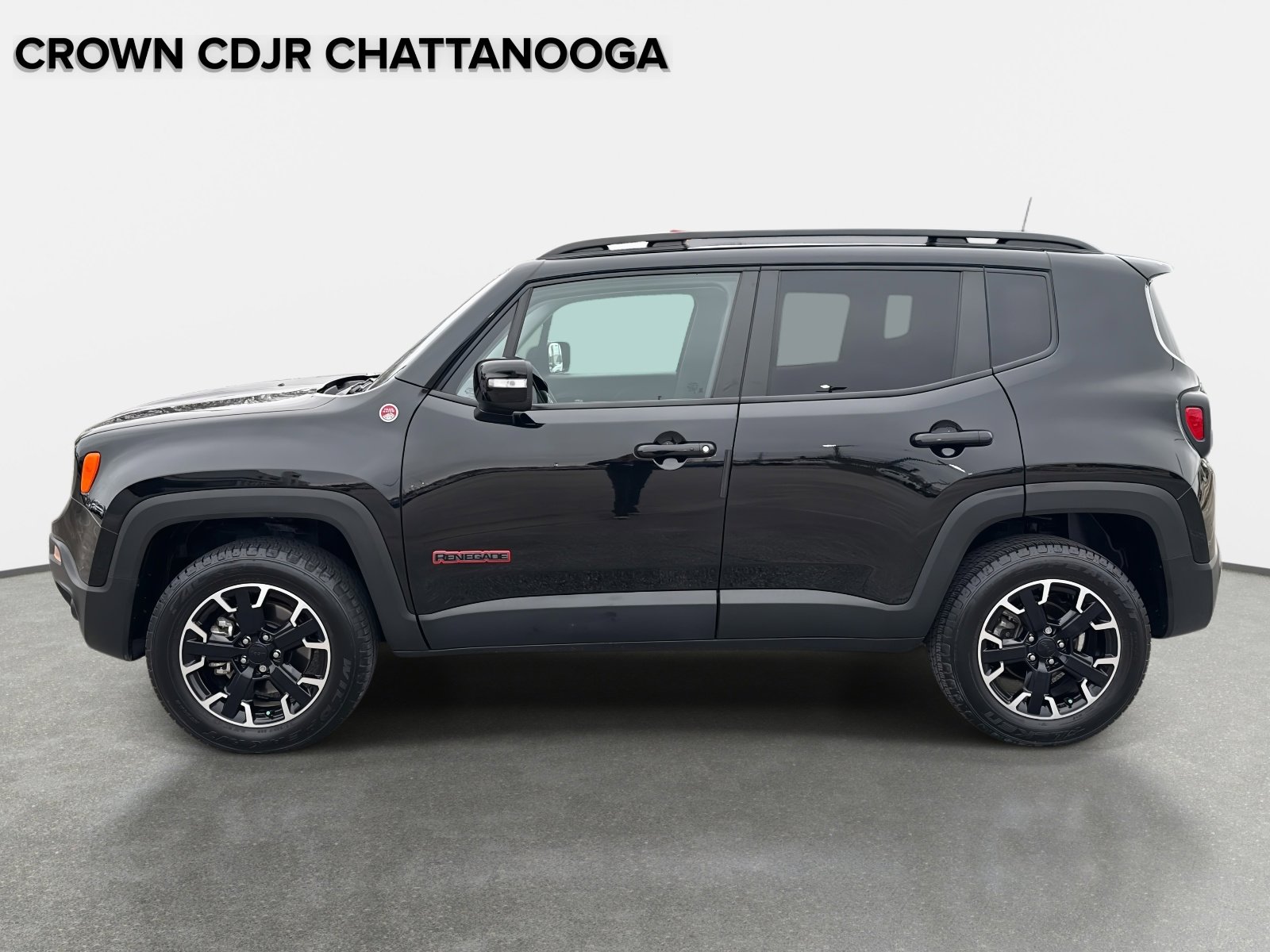 Certified 2023 Jeep Renegade Trailhawk w/ Sun/Sound Group image 7