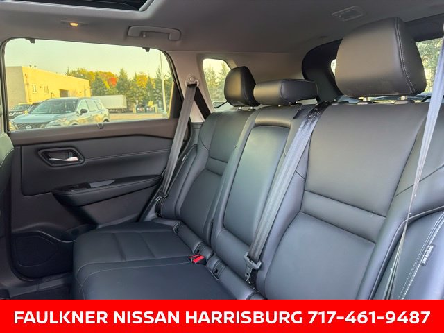 Certified 2023 Nissan Rogue SV w/ SV Premium B Package AWD/4WD image 17