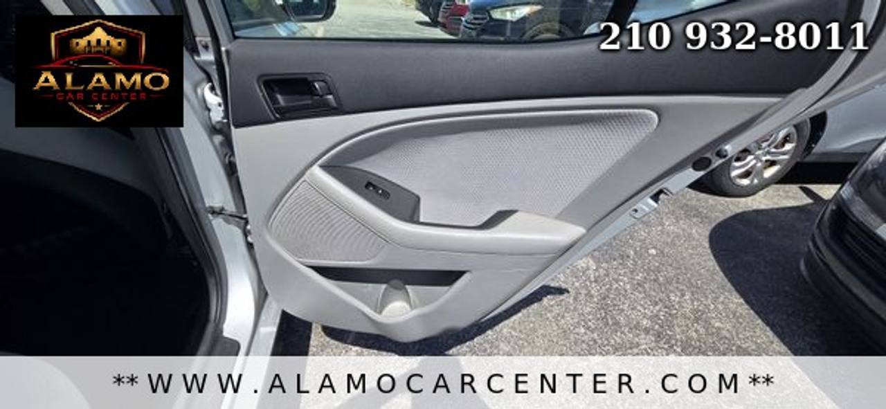 Used 2011 Kia Optima LX FWD image 22