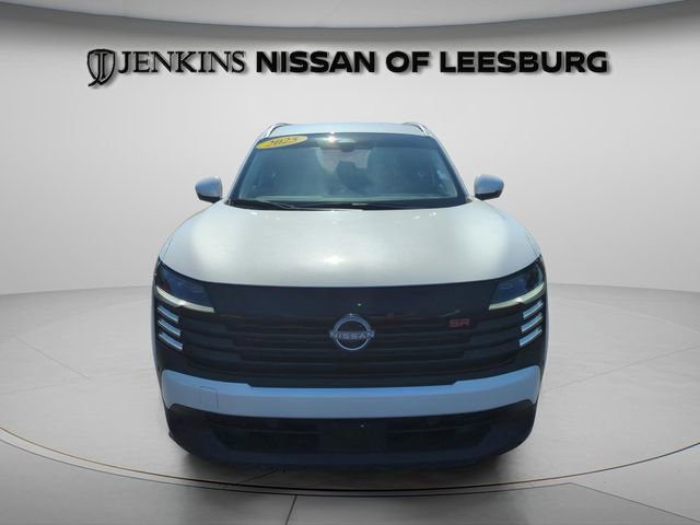 Certified 2025 Nissan Kicks SR FWD image 15