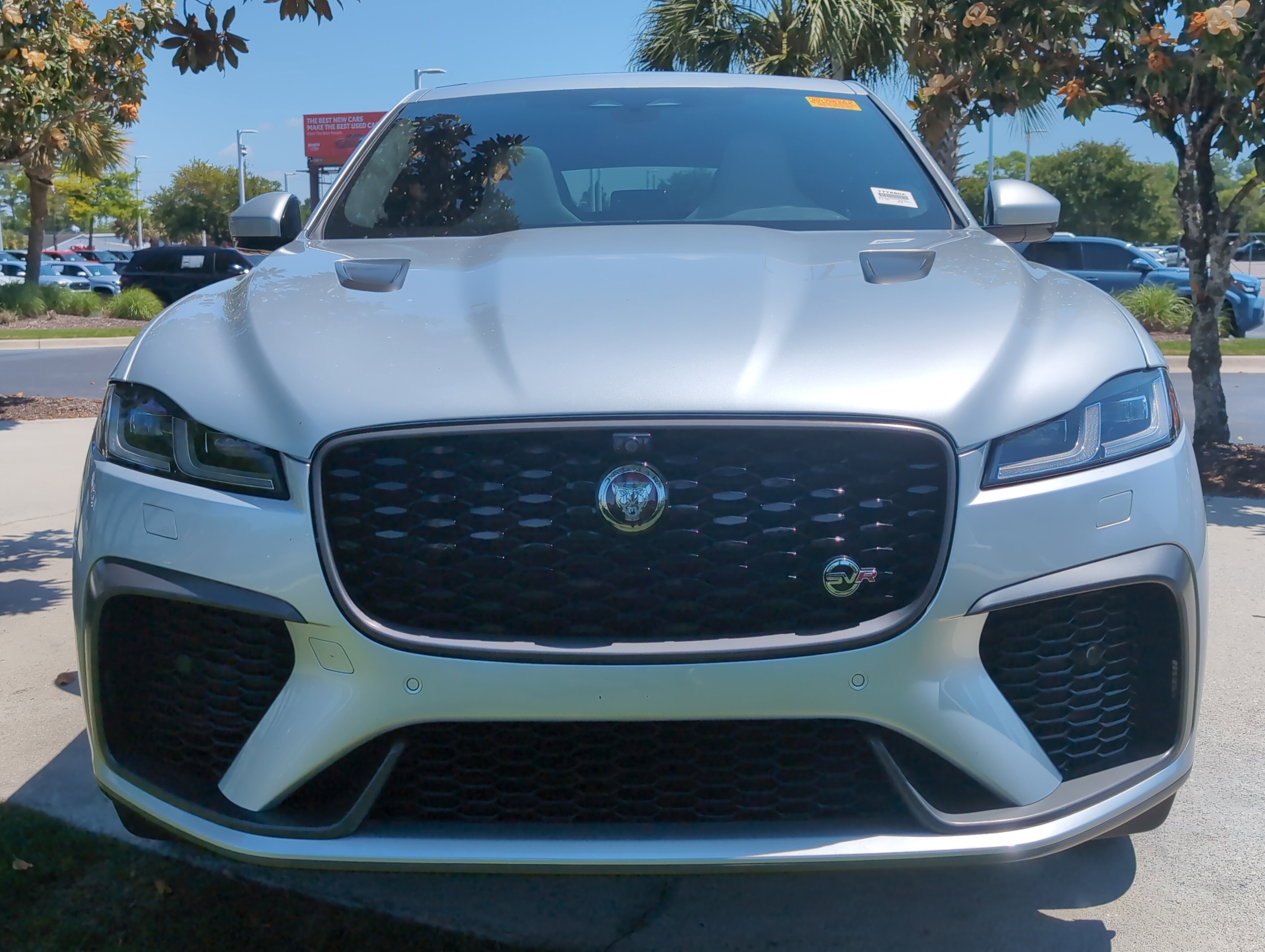 Used 2022 Jaguar F-PACE SVR AWD/4WD image 3