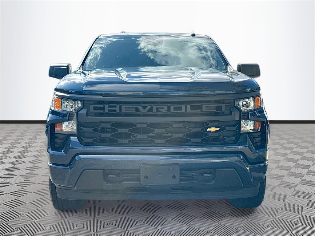 Used 2022 Chevrolet Silverado 1500 Custom image 2
