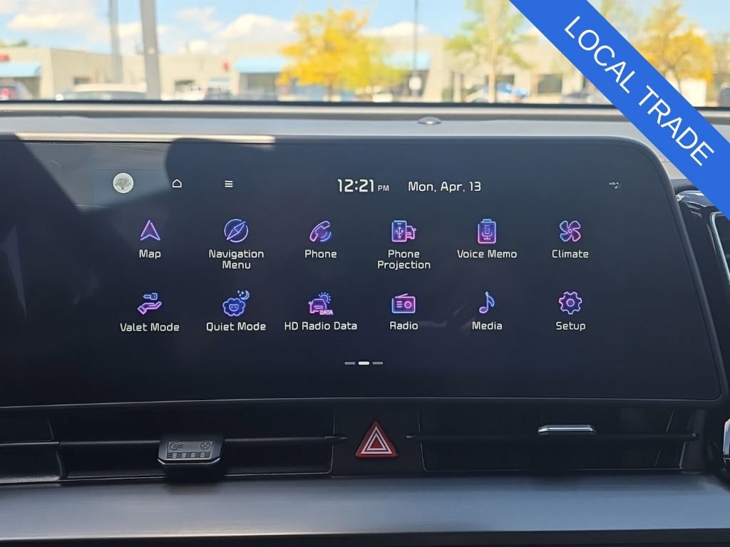 Used 2025 Kia Sportage EX image 15