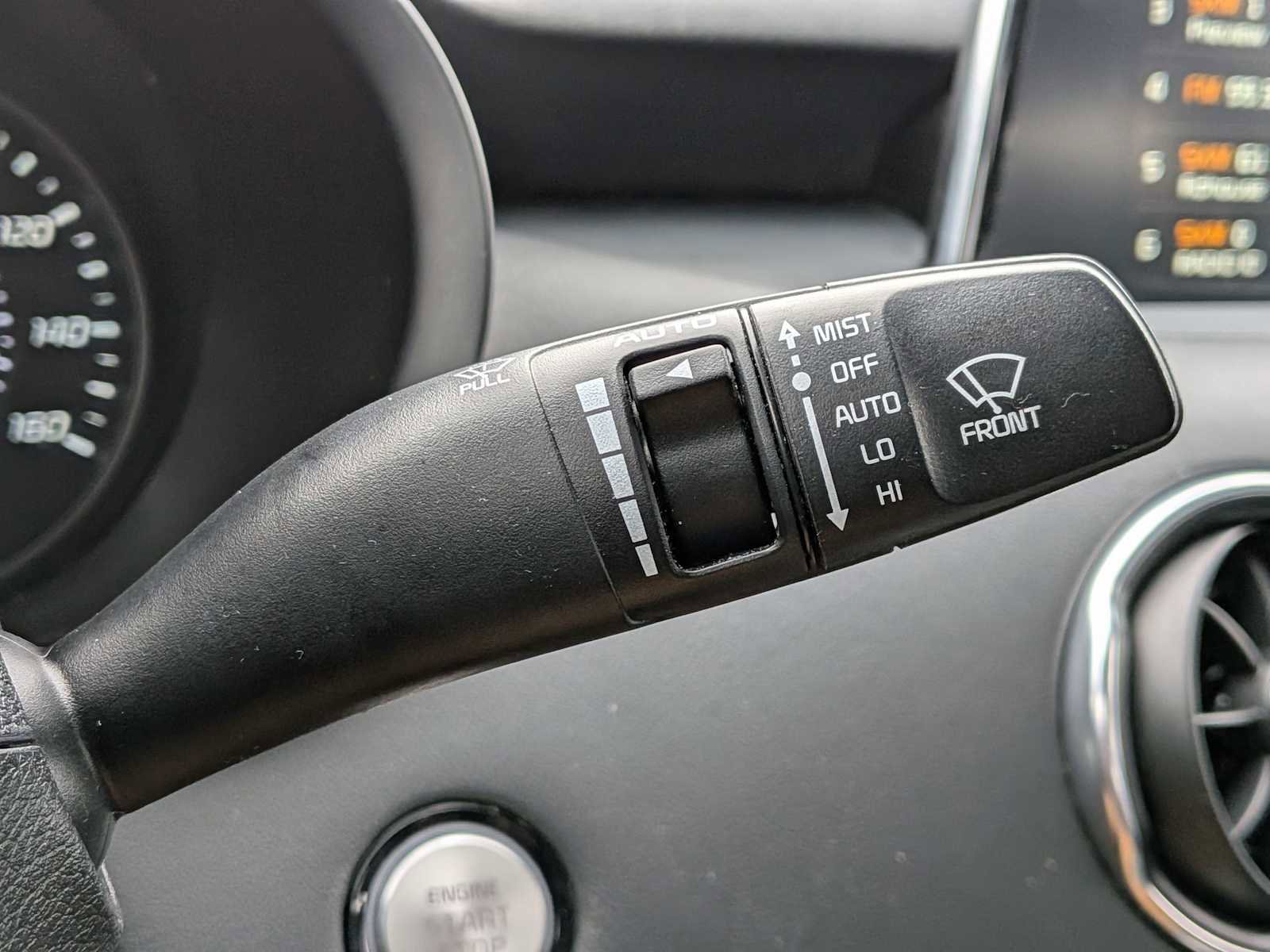 Used 2018 Kia Stinger Premium RWD image 22