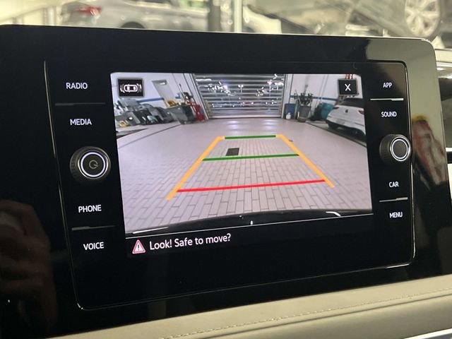 New 2026 Volkswagen Taos SE FWD image 20