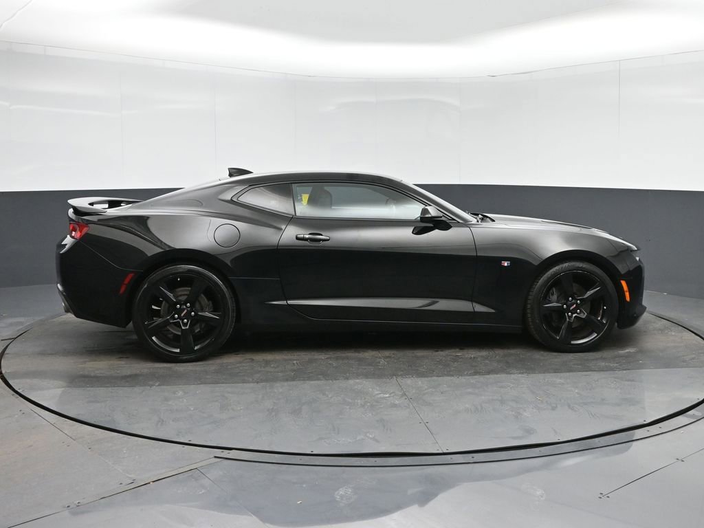 Used 2016 Chevrolet Camaro SS image 8