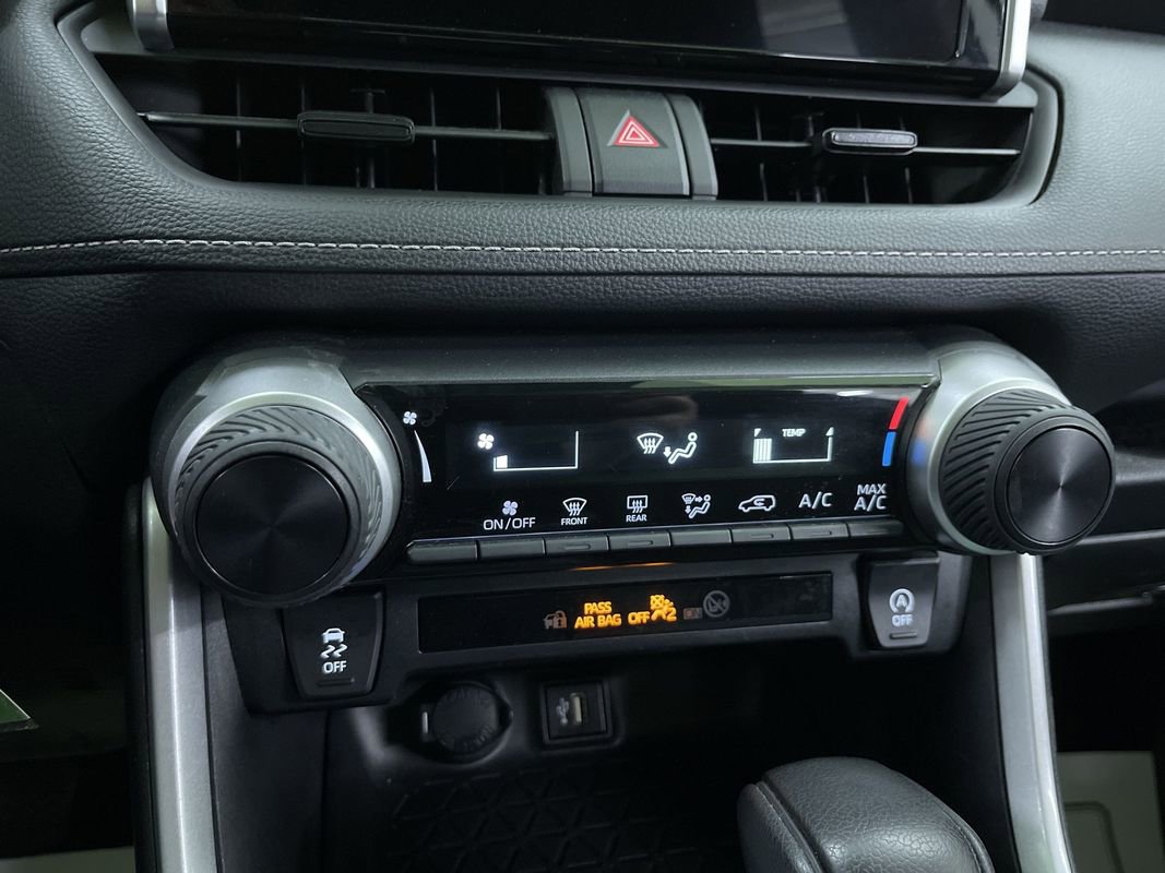 Used 2024 Toyota RAV4 LE image 23