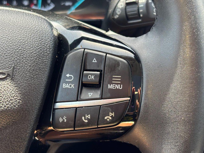 Used 2022 Ford Escape SE w/ SE Sport Appearance Package FWD image 18